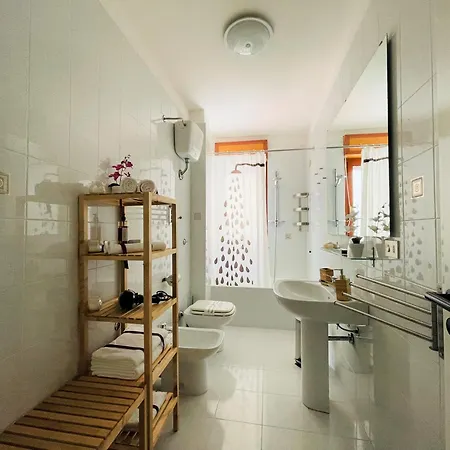 Interno 5 Apartamento *